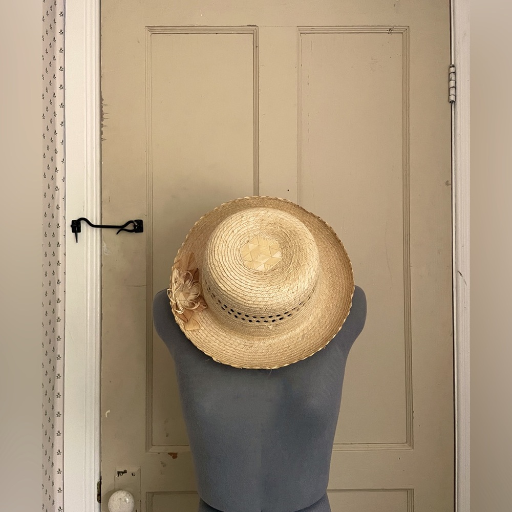 Charming Vintage Straw Sunhat Women’s Size S/M